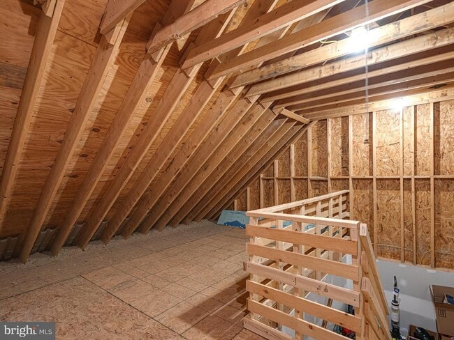 Building Photo - 42 Pine Grove Ln