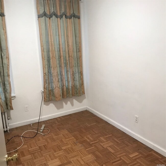 Building Photo - 38 Lincoln Ave