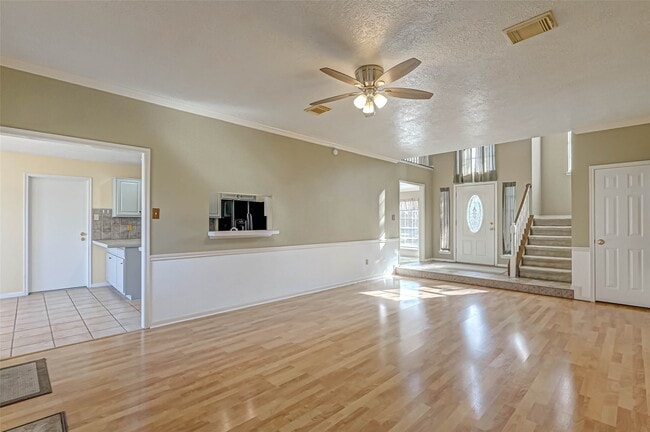 Building Photo - 13410 Lynnville Dr