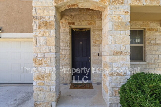 Building Photo - 11634 Tribute Oaks