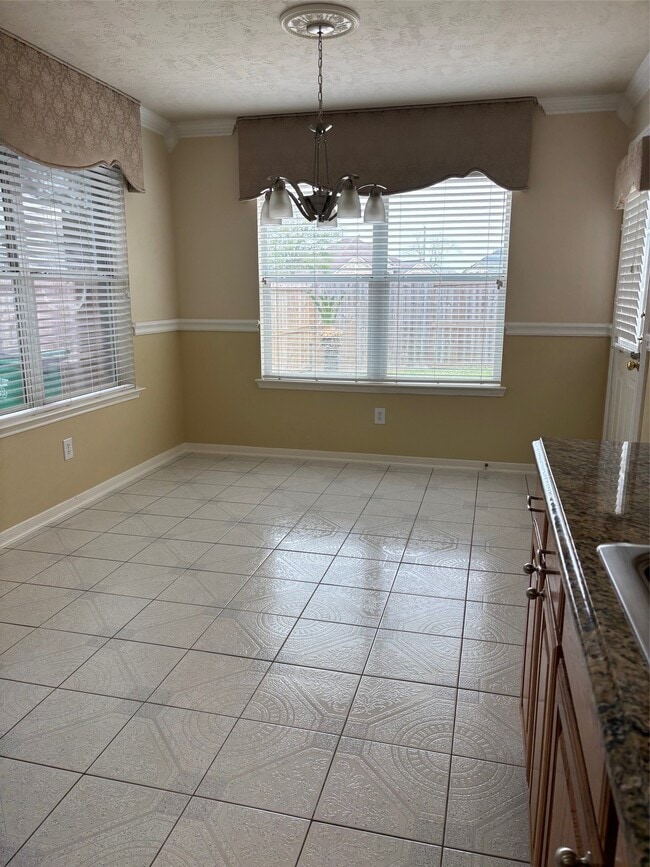 Building Photo - 903 Christopher Ln