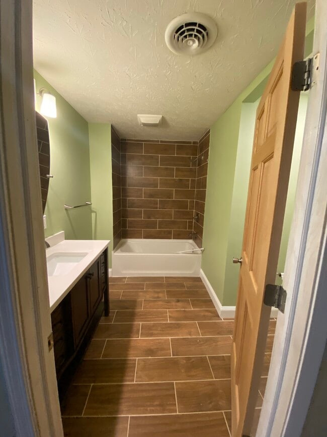 Building Photo - 1198 W. Social Row Rd.