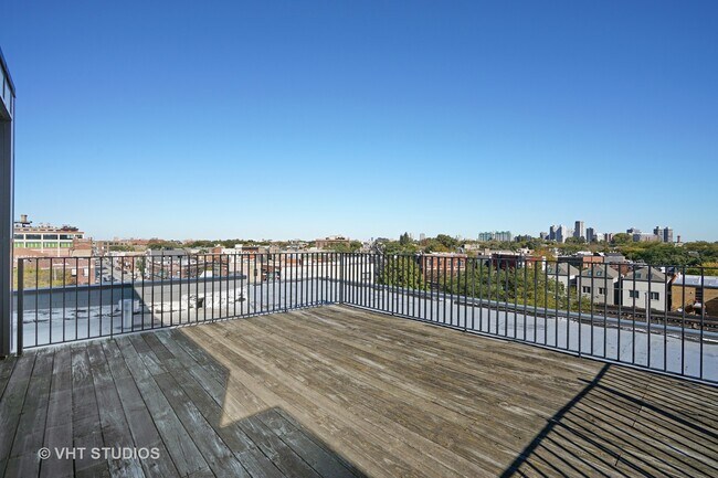 Building Photo - 1750 N Clybourn Ave