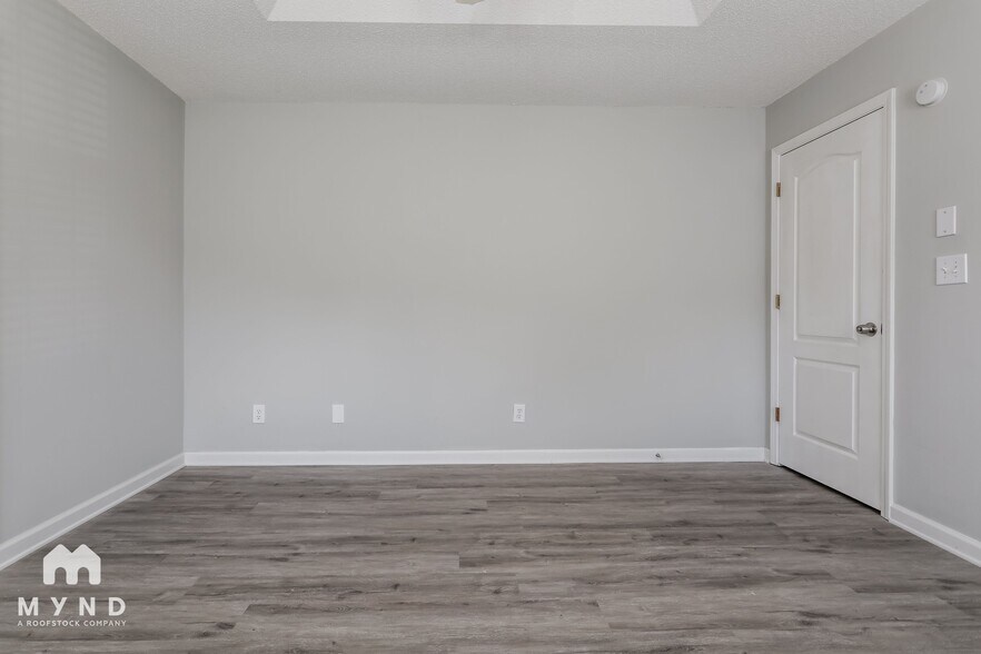 Building Photo - 403 Sunny Field Ct