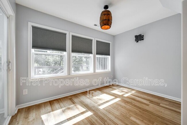 Building Photo - 26012 Misty Way Dr