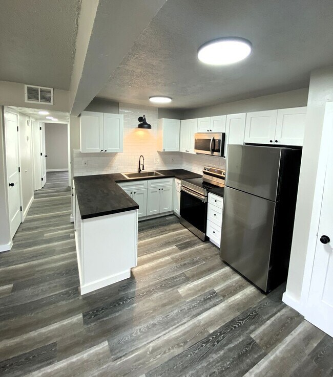 Building Photo - Available for Immediate Move-in!!!