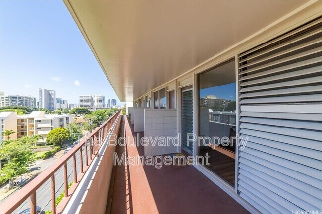 Building Photo - 1710 Makiki St