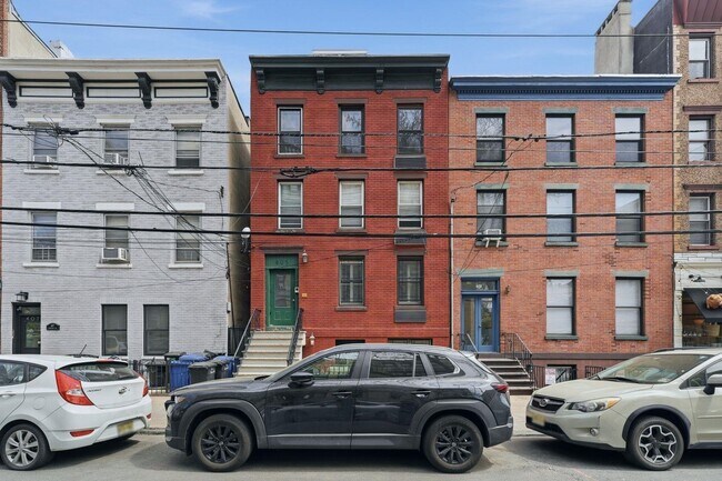 Building Photo - 405 Bloomfield St