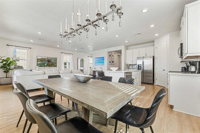 Building Photo - 284 Southfield St