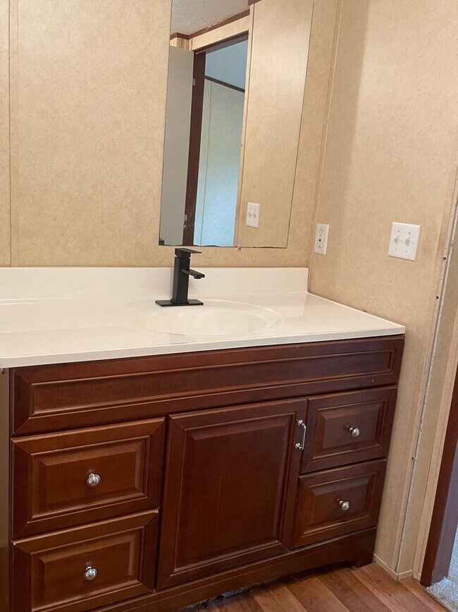 Building Photo - 3 Bedroom 2 Bathroom-Manufactured Home In Shallotte NC