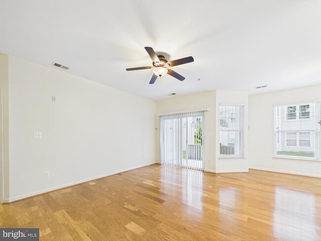 Building Photo - 3527 Piney Woods Pl