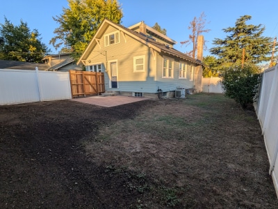 Building Photo - 616 Newtown St