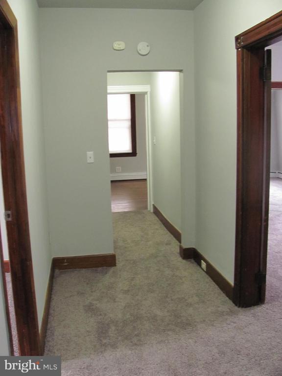 Building Photo - 516 Morgan Ave