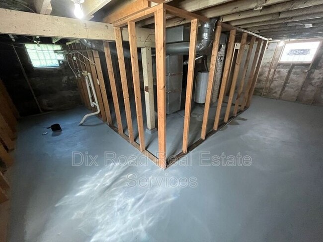 Building Photo - 821 Sixteenth Avenue