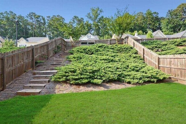 Building Photo - 307 Lakeside Ln