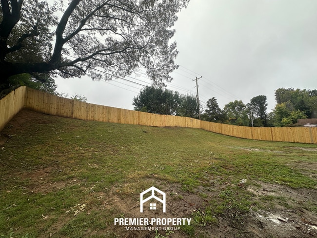 Building Photo - 2814 Baywood Dr