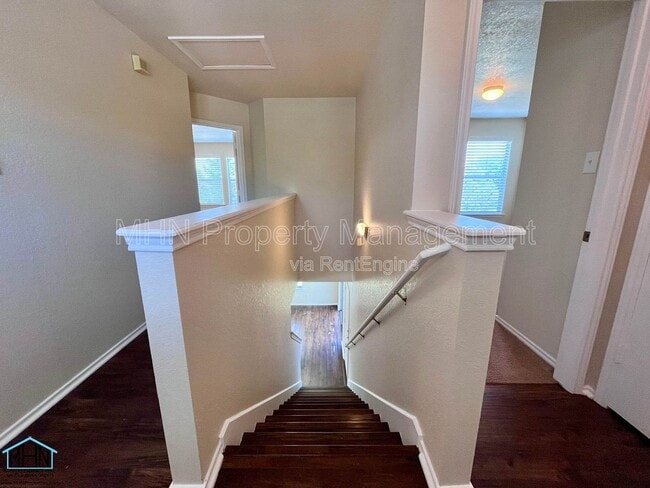 Building Photo - 127 Booker Palm