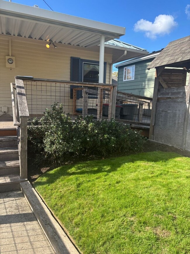 Building Photo - Enjoy 1.125 Acres near Downtown McMinnville