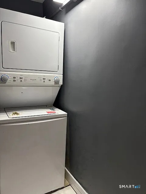 Building Photo - 663 High Ridge Rd