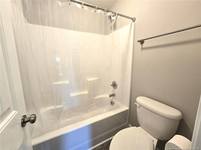 Building Photo - 1735 Cherrypoint Dr