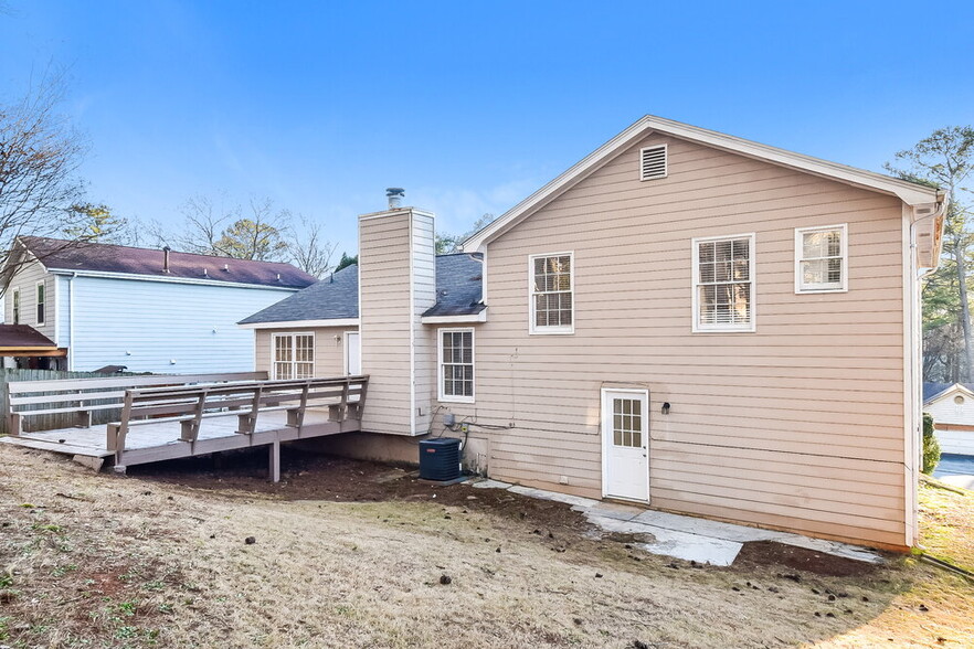 Building Photo - 1111 Realm Ln