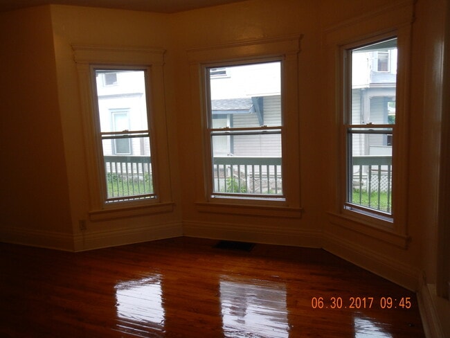 Building Photo - 430 Westcott St