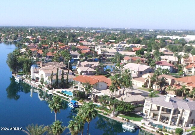 Building Photo - 1413 W Coral Reef Dr