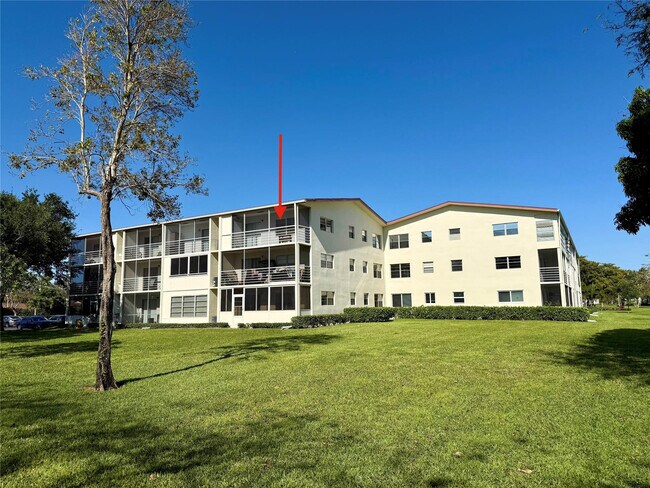 Building Photo - 326 Preston H