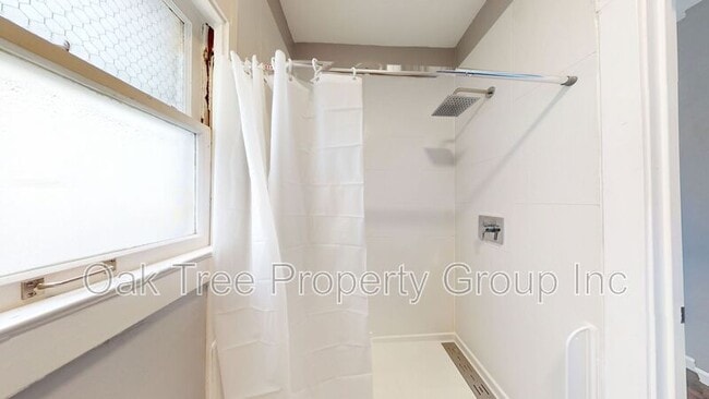 Building Photo - 2044-2046 International Blvd