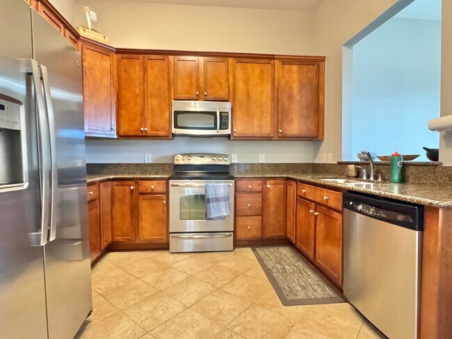 Building Photo - NEWPORT NEWS - STUNNING APARTMENT IN  THE POINT AT CITY CENTER