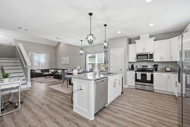 Building Photo - 2331 Hadleigh Hills Ct