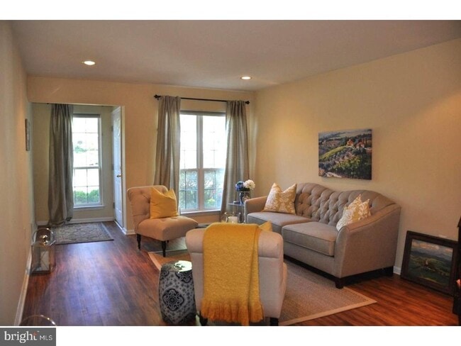 Building Photo - 38 Voorhees Ct
