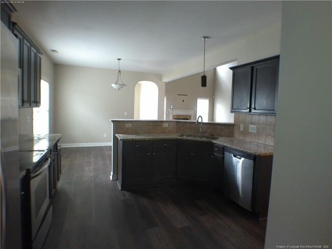 Building Photo - 952 Ronald Reagan Drive