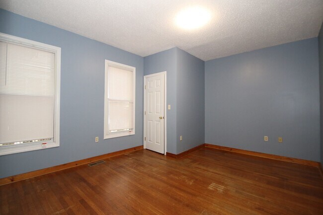 Building Photo - 324 Winthrop Ave