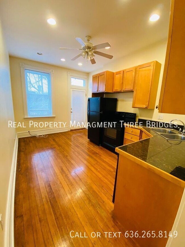 Building Photo - 2219 McNair Ave