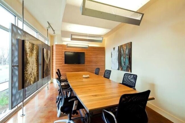 Building Photo - 301 E Cevallos St