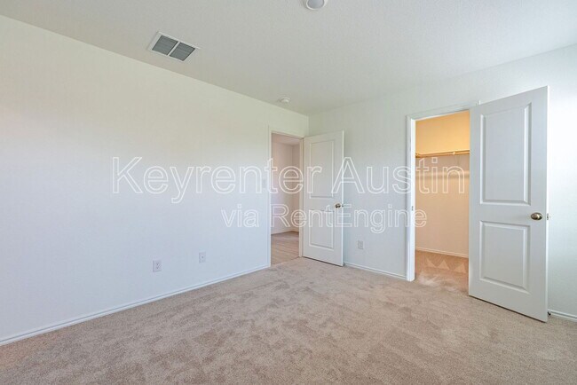 Building Photo - 214 Sambre St