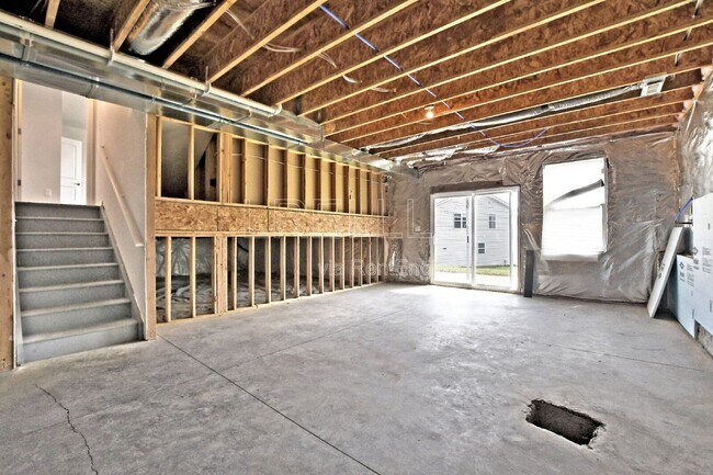 Building Photo - 9211 Tamarack Grove Ln