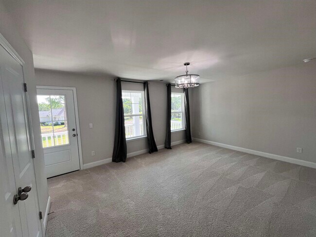 Building Photo - 575 Chatham Ct NW