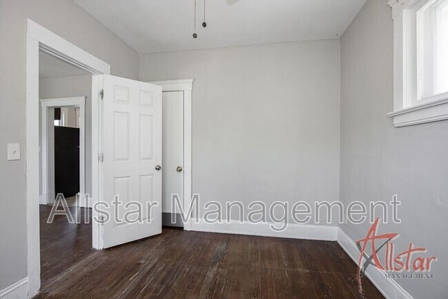 Building Photo - 2086 W 104th St