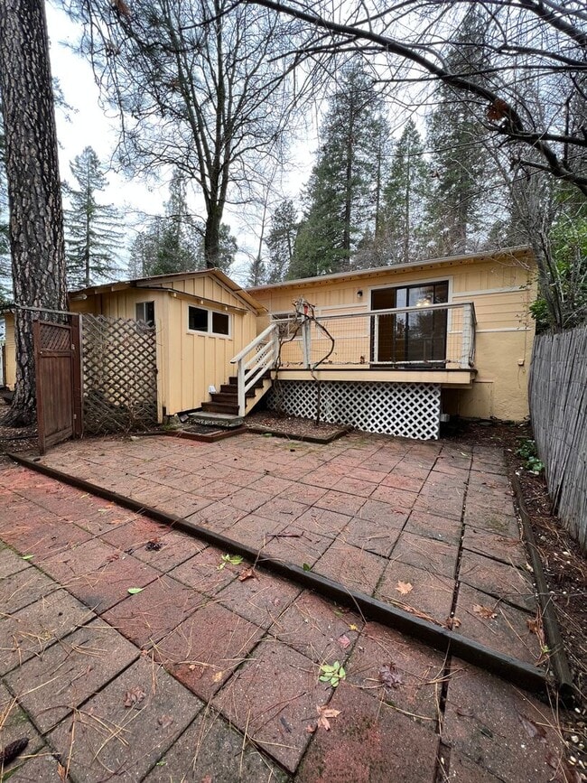 Building Photo - Charming home walking distance to Union Hi...