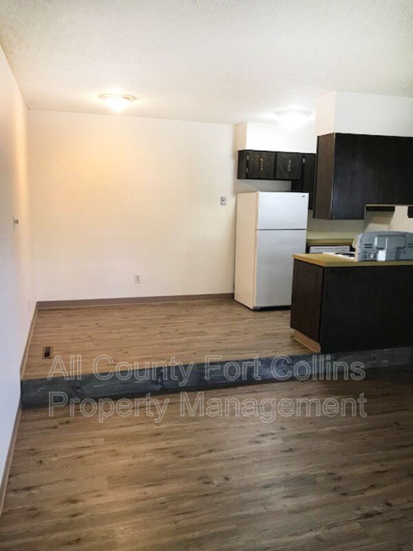 Building Photo - 1719 Larch St