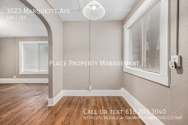 Building Photo - 1023 Marquette Ave