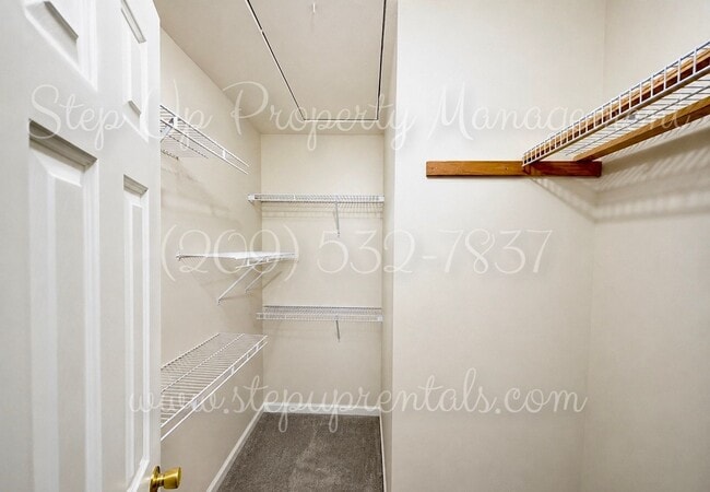 Building Photo - 21767 Longeway Rd