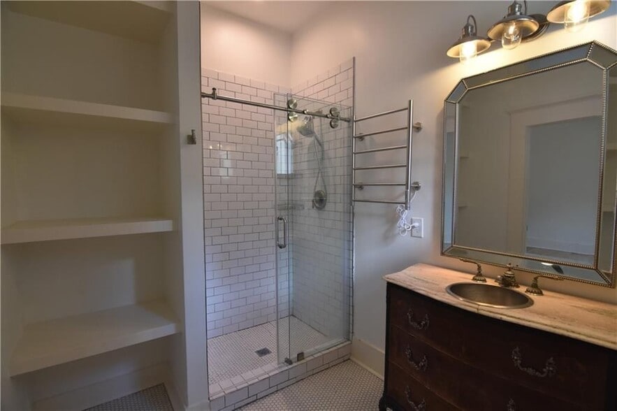 Building Photo - 375 Atwood St SW