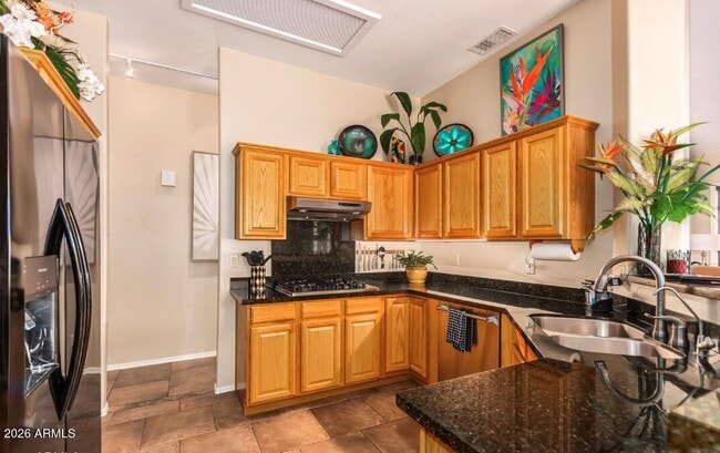 Building Photo - 7319 W Surrey Ave