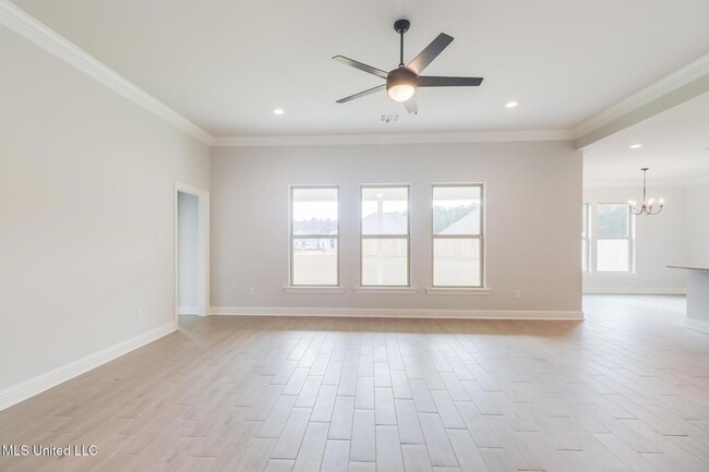 Building Photo - 15216 High Point Dr