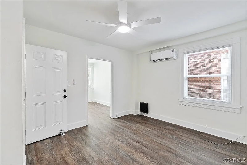 Building Photo - 3139 Ellwood Ave