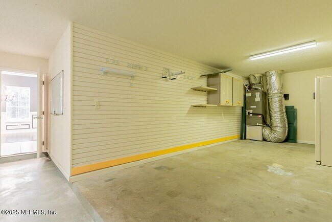 Building Photo - 6285 Wedmore Rd