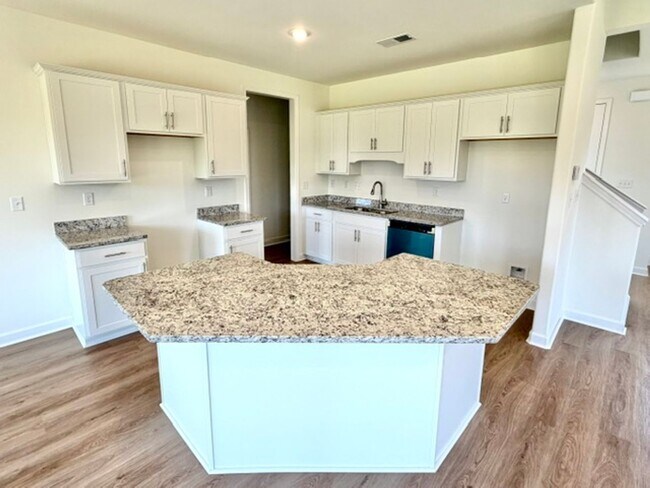 Building Photo - 165 Summer Rose Ln